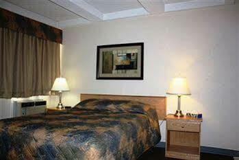 Bcm Inns Fort Mcmurray - Downtown Zewnętrze zdjęcie